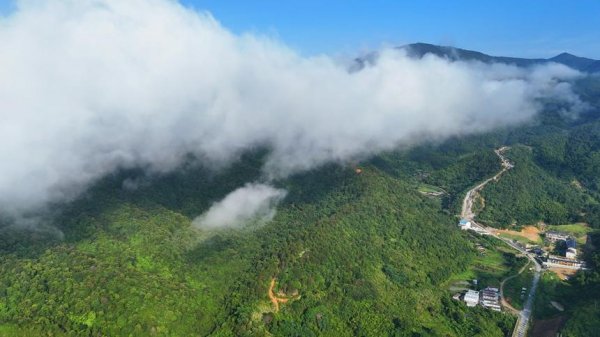 易倍策略 便捷路网通粤港澳 姑婆山“氧”出旅游新活力